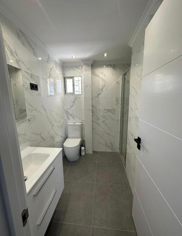 Bella Marbellabanus *